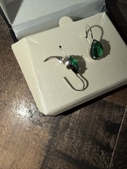 Vintage FAS 925 Sterling Silver Pear Cut Green Emerald CZ Leverback Earrings