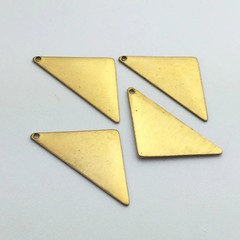 1 Hole Raw Brass Triangle Pendant Findings 25×12 (8) mtl447A