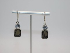 A608-VINTAGE PIERCED EARRINGS~VERY DARK GREY/CLEAR STONES~SILVER TONE~1.5″ DROP