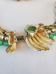 Vtg Gold Jade Glass Faux Pearl Green Mogul 3 Strand Necklace Earrings Set