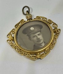 Edwardian Sweetheart Double Sided Soldier & Lady Momento Mori Photo Locket