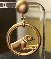 Vintage ’80s Jackie Collins Gold Tone Green Eyes Panther Drop Pierced Earrings