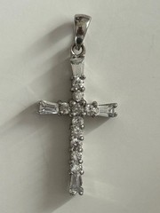 Vintage 925 silver zirconia cross with tampered baguette shape cut