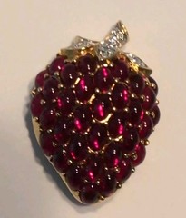 Swarovski Red Cabochon Clear Crystal Strawberry Pin Brooch