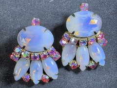 Vintage Juliana D&E Pink Moonstone Aurora Borealis Starburst Brooch Earrings Set