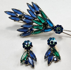 Vtg Juliana Margarita Navettes Blue Green Spray Brooch Pin Clip Earrings (READ)