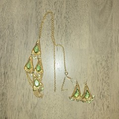 VINTAGE ASSORTED JEWELRY LOT / 31 Pieces