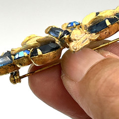 Simulated Sapphire Navette Rhinestone Brooch Gold Tone 3″ Vintage