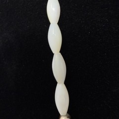 Vintage Beaded Necklace Shell Faux Pearl Orange Stone Chip Twist Clasp 18 Inch