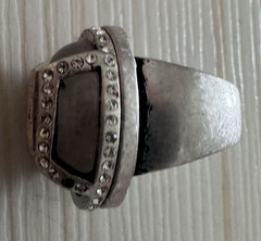 Signed Kim Fowley Statement Ring Silver Tone Gray Cabochon Rhinestone Vintage