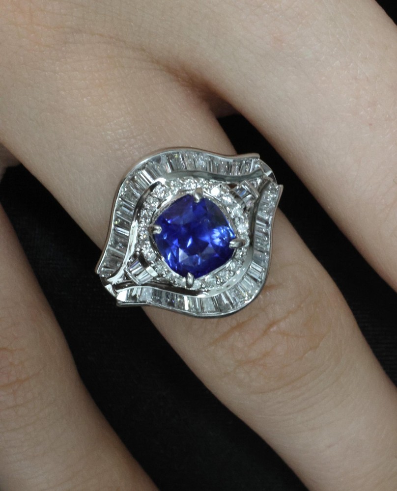 Vintage 3.0ct GIA Ceylon Blue Sapphire & 1.10ct Diamond Platinum Ring, Size 6
