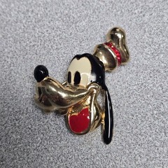 Vintage Disney Goofy Brooch Enamel Cartoon Dog Pin Rhinestone Hat