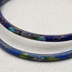 2 Cloisonne Bangle Bracelets 3″×1/8″ Blue