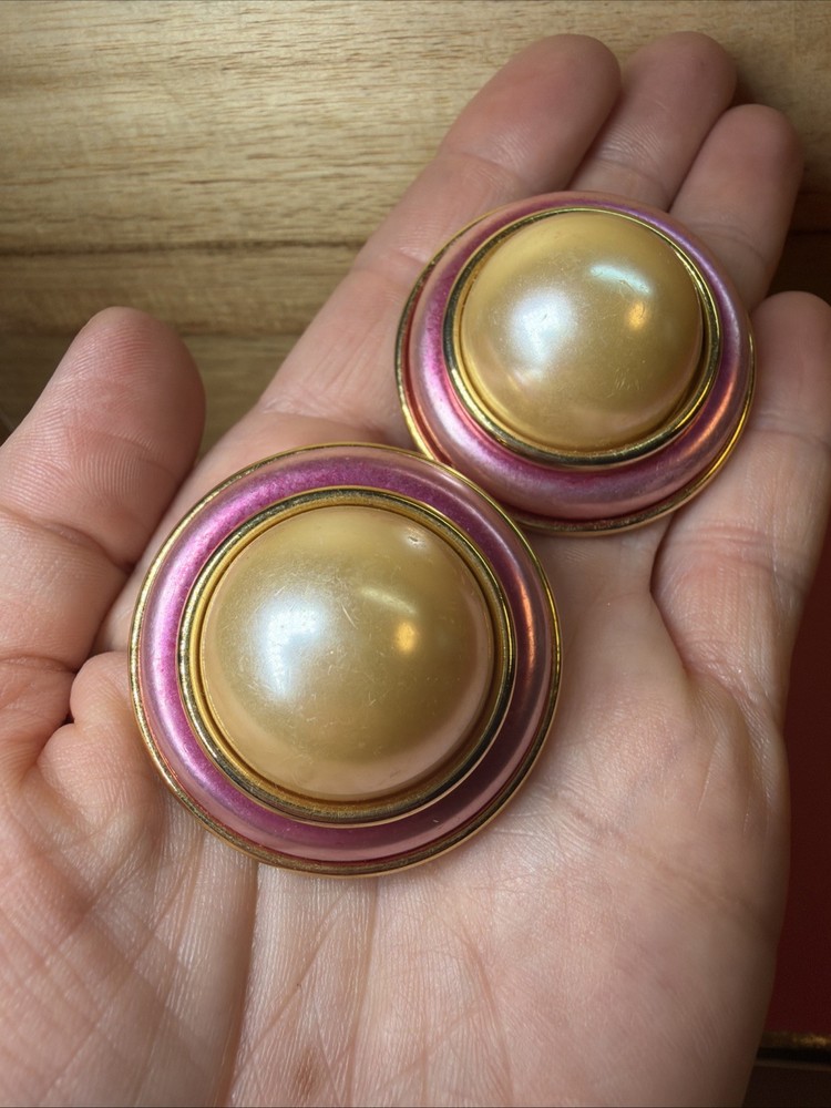 Vintage 1970s 80s Clip On Earrings Imitation Pearl Cabochon Gold Tone