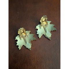 Vintage Gold Tone Maple Leaf Clip On Earrings