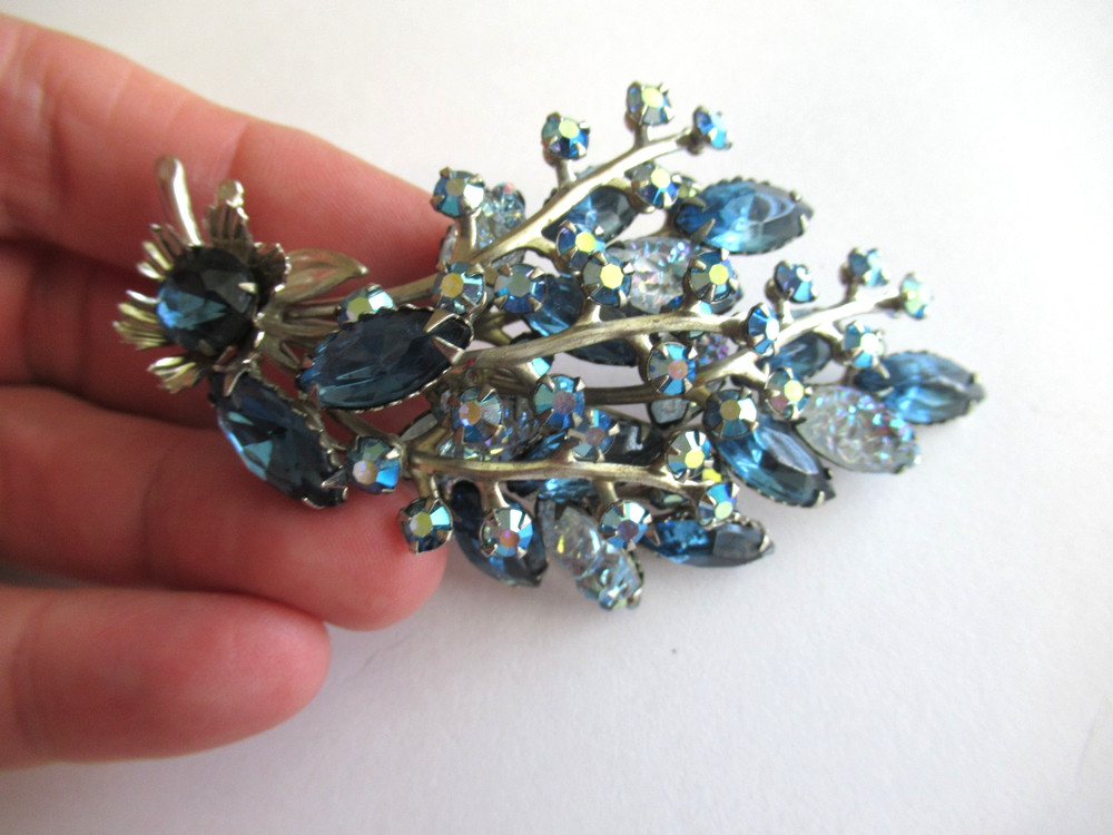 Rare Vintage Judy Lee Floral Spray Rhinestone Lava Glass Brooch