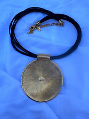 Vintage JOAN RIVERS Leather Cord Gold Tone Black Stone Pendant 19” Necklace