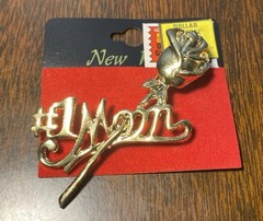 VINTAGE #1 Mom w/ Rose Flower Gold Tone Brooch Pin – Dollar General Gift NEW NOS