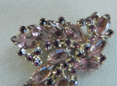 VINTAGE AMETHYST PURPLE RHINESTONE BROOCH / PRONG SET 2 3/4″ high x 2 1/8″ wide