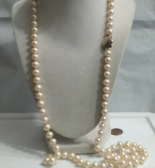 Vintage Long Creamy Beige Knotted Glass Bead Necklace Seashell Clasp 37″