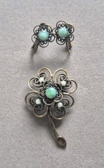 Vintage Hobe faux pearl turquoise cabochon flower brooch and earrings set