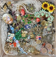 Over 3 Pounds Unsearched Lot Jewelry Old Vintage & Modern Wear & Junk Mixed In