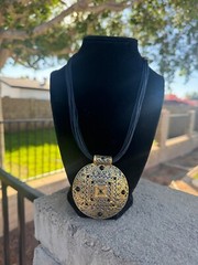 Vintage JOAN RIVERS Leather Cord Gold Tone Black Stone Pendant 19” Necklace