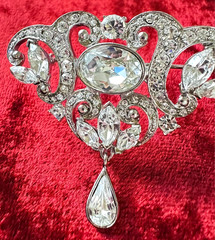 Vintage Eisenberg Ice Brooch Clear Sparkling Rhinestones with Hanging Drop Stone