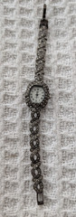 VNTG. Sterling 925 Marcasite Oval Diamond Logo Bracelet Watch 7″ Needs Battery