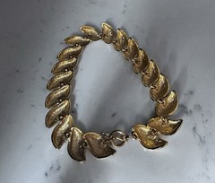 Vintage Gold Tone, Chunky, Anne Klein Statement Necklace. Perfect! Shiny!