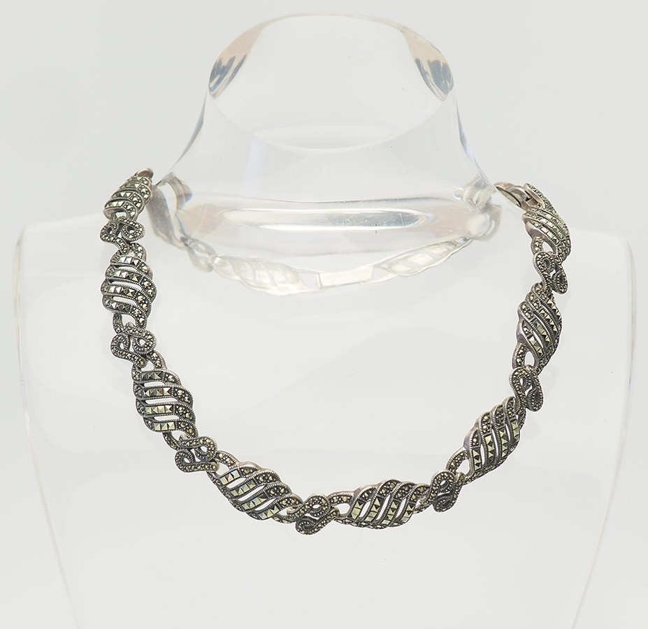 Elegant vintage sterling silver marcasite Art Deco style necklace Judith Jack