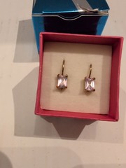 Avon 2006 CZ Pink Hued Leverback Emerald Cut Pierced Earrings – Goldtone NOS
