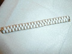 Vintage Crown Trifari Brushed Textured Gold-Tone White Beaded 7.5″ Bracelet