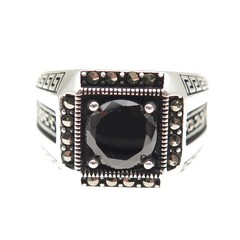 925 Sterling Silver Vintage Real Black Spinel & Marcasite Ring Size 11.25