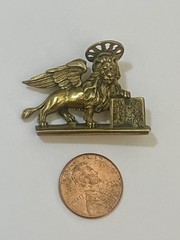 MMA Pendant Pin Lion St Mark Signed Metropolitan Museum Art Estate Jewelry 1984
