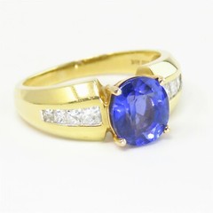 NYJEWEL 18k Yellow Gold Tanzanite & Diamond Ring