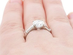 Vintage 1.94 ct Diamond and 18 ct White Gold Solitaire Ring