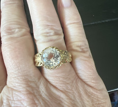 Beautiful 14K Yellow Gold & White Gemstone Ring 5.2 grams Size 8.25 STS