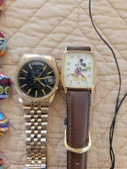 jewelry lot . Very Good Wearable Condition .