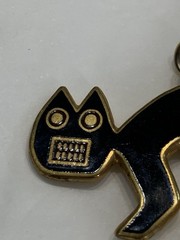 Metropolitan Museum of Art Cat Pendant Black Enamel Signed MMA 1985 Peruvian Exh