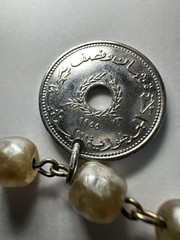 Vintage Handmade 7″ Coin Bracelet w/ 7 Coins Africa India 1947-1957 Faux Pearls