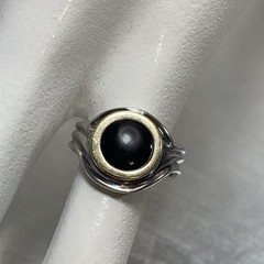 Vintage Two-Tone Sterling Silver & 14K Gold Black Onyx Bypass Ring Size 5 , 3.8g