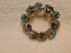 Vintage Signed Hollycraft Blue Glass Purplish Rhinestone Brooch Pin
