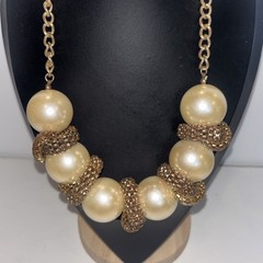 Vintage 80s Glam Chunky Runway Faux Pearl Gold Tone Mesh Snake Chain Necklace
