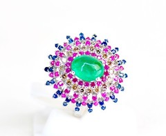 18KT WHITE GOLD COLORFUL COLOMBIAN EMERALD RUBY DIAMOND BLUE SAPPHIRE RING