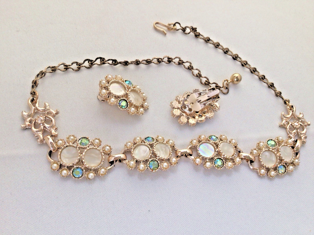 Vintage Set Necklace And Earrings