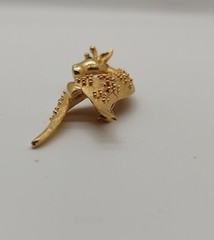 Gold Tone Giraffe W/Green Rhinestones Eyes Signed LG (Lind-gal)