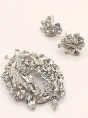 Weiss Brooch Vintage 1950s Demi Parure W Clip Earr Rhodium Plated Stunning 0229