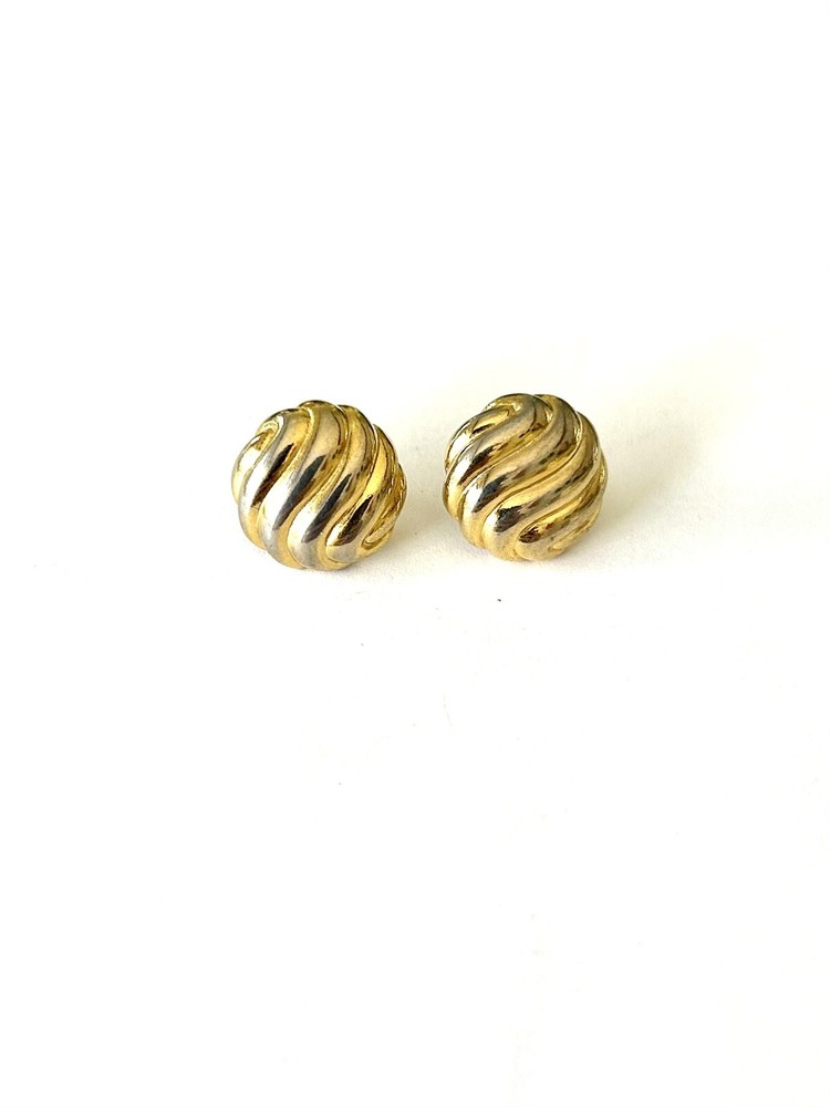 VTG Estate Find Textured Round Shape Gold Tone Pierced Stud Earrings 1/2”
