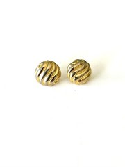 VTG Estate Find Textured Round Shape Gold Tone Pierced Stud Earrings 1/2”